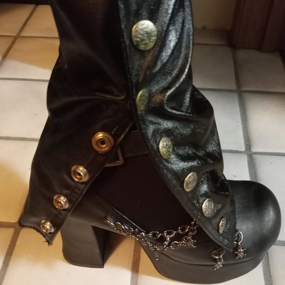 SOLD! Vintage Lip Service Faux Leather Pants - Goth, Metal, Punk - Picture 4 of 6